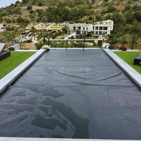Manta térmica negra para piscina de 6x3 de 500 micras